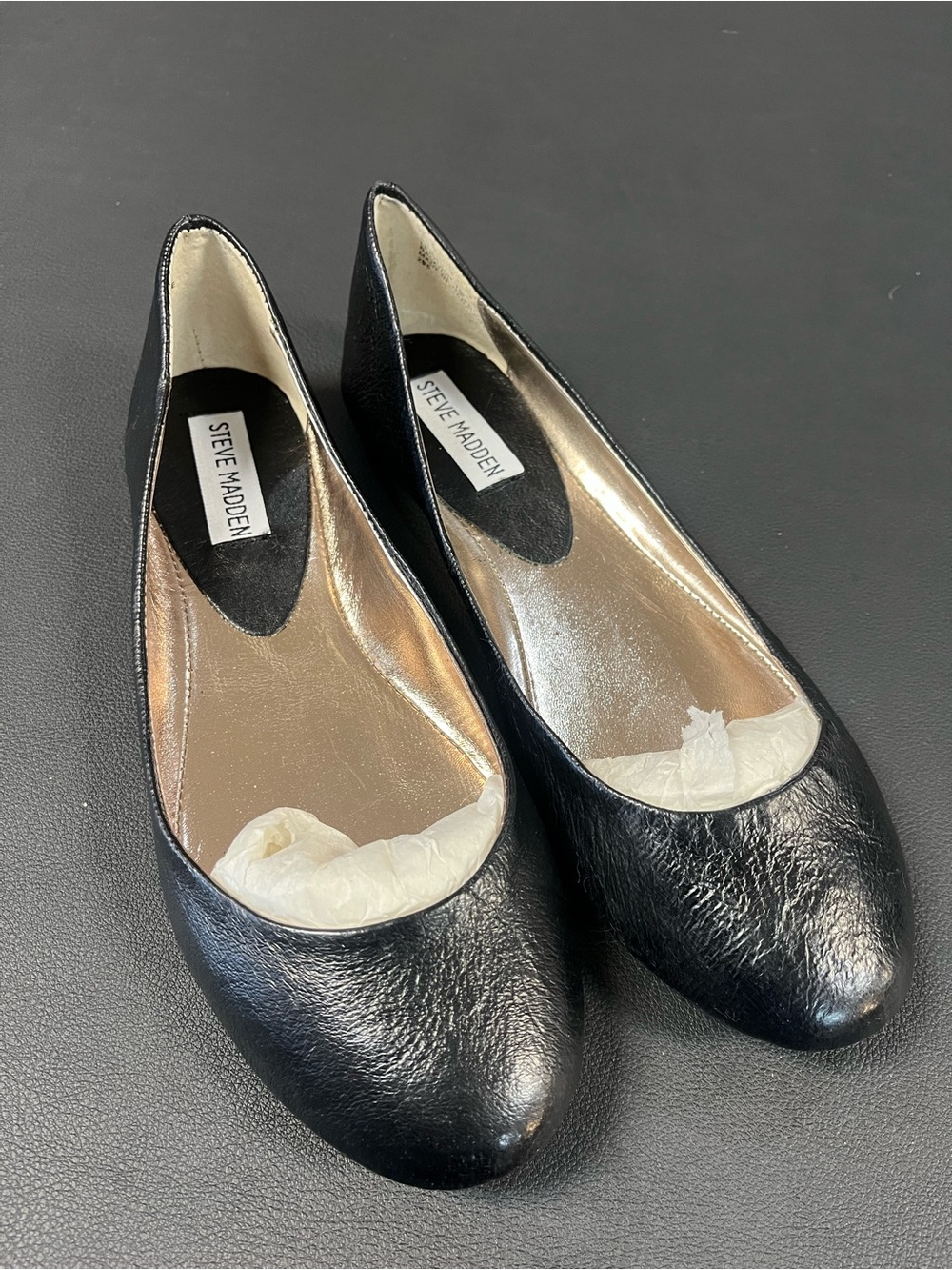 Steve Madden Black Leather Round-Toe Ballet Flats